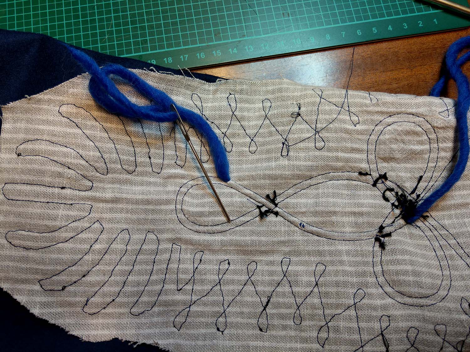 How to attach soutache with the sewing machine BlackSnails Sewing Blog