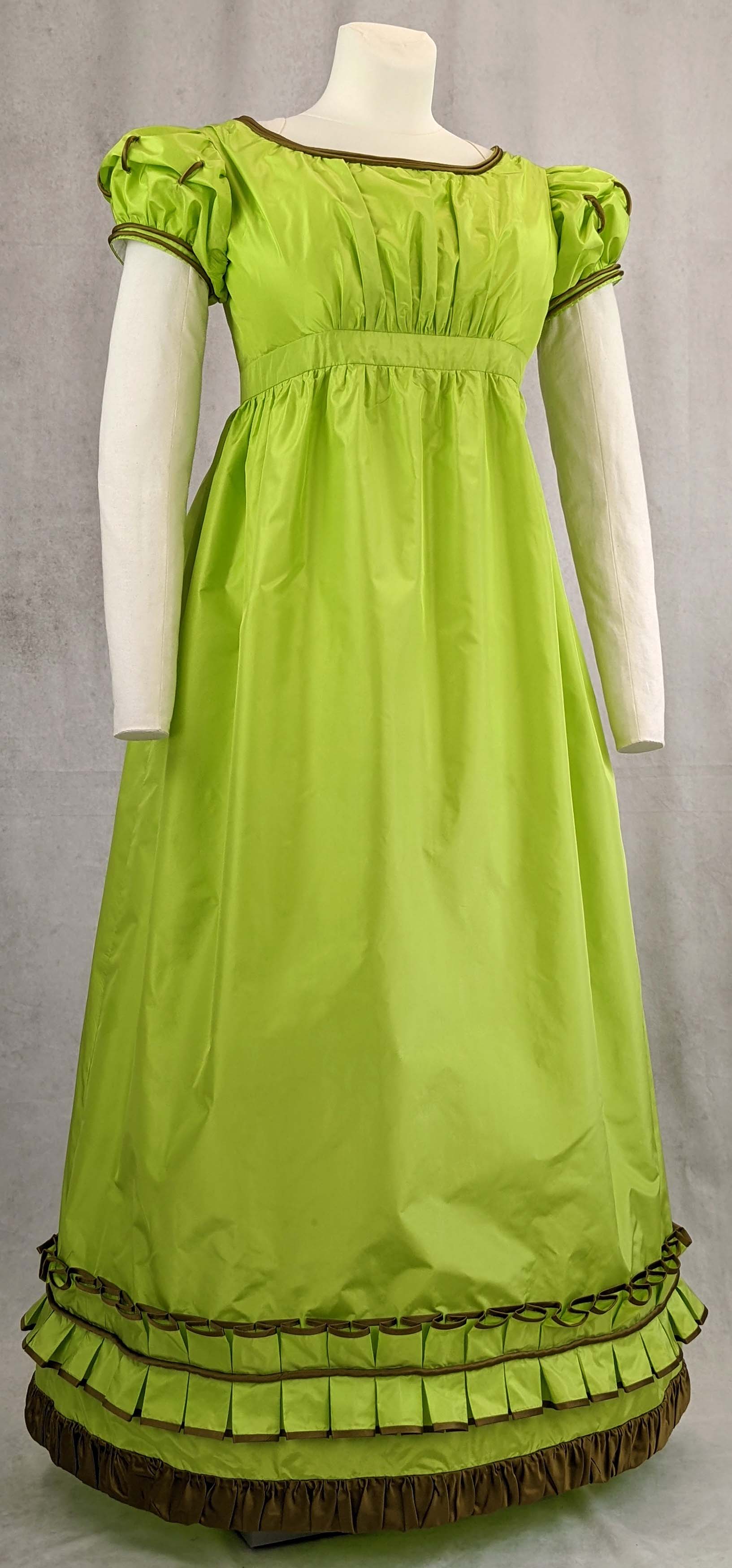 Empire Abendkleid 1810 bis 1815 Schnittmuster #0422 Größe EU 34-56 